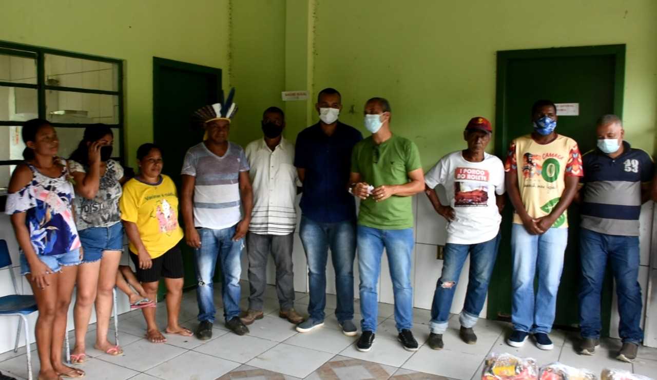 Camacã: Prefeitura realiza entrega de 243 cestas básicas na Aldeia Indígena do Panelão
